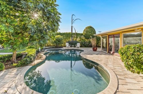 1600 Curlew Ave, Naples, FL 34102-3401