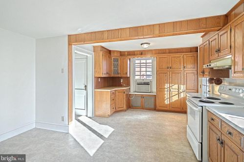 317 Stock St, Hanover PA 17331-2227 exterior