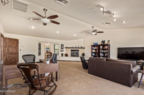 35825 17th Ave, Phoenix AZ  85086-7251 exterior