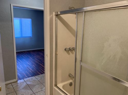 1241 East Ave, Turlock CA 95380-4209 exterior