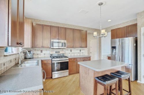 22 Chiswick Ct, Jackson Twp NJ 08527-1257 exterior