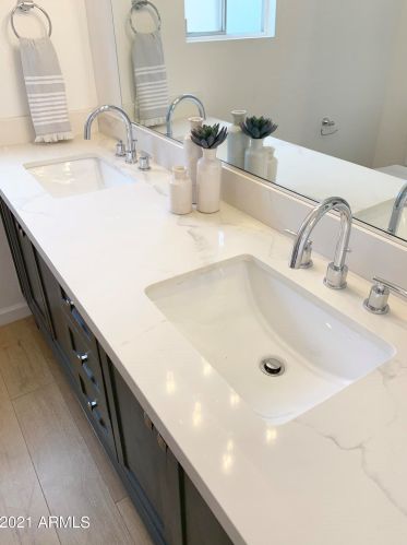 3004 46 St, Phoenix AZ 85008-2436 exterior