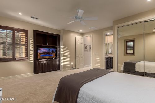 25401 45th Dr, Phoenix AZ  85083-2243 exterior