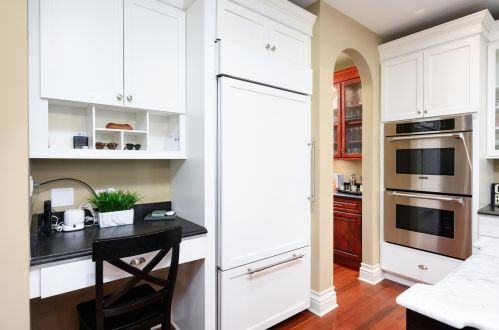 562 Linden Ave, Elmhurst IL 60126-4029 exterior