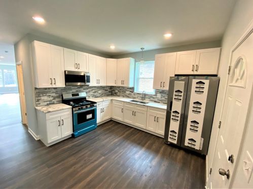 6224 Artesian Ave, Chicago IL  60629-1210 exterior