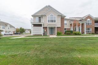 16800 Dover Dr, Northville MI  48168-6503 exterior