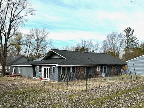 2678 Richmond St, Grand Rapids MI 49504-2331 exterior