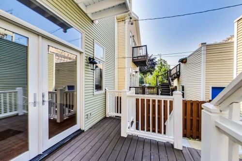 5056 Claremont Ave, Chicago IL  60625-1810 exterior