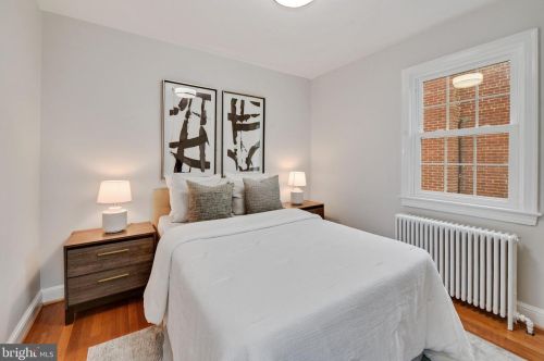 4401 Burlington Pl, Washington DC  20016-4421 exterior