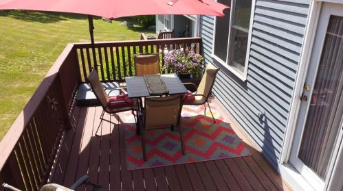 902 Brookhaven Ln, Woonsocket RI 02895-2771 exterior