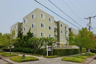 800 Allen Pl, Seattle WA  98103-7306 exterior