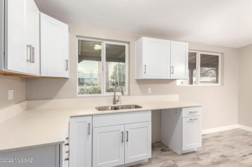 7401 20 St, Tucson AZ 85745-3035 exterior