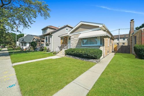 6538 Foster Ave, Chicago IL  60656-2245 exterior