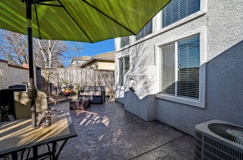 224 Marsalla Dr, Folsom CA 95630-7201 exterior