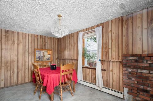 203 Sunnyside Ave, Woonsocket RI 02895-5103 exterior