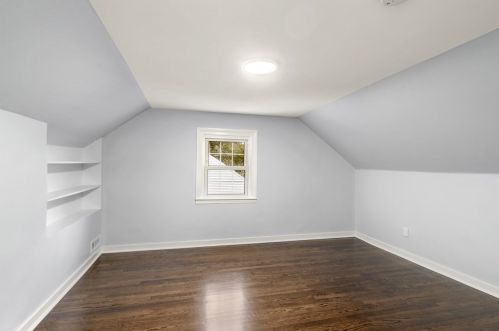 17 Ives St, Worcester MA  01603-2614 exterior