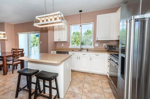 6066 Southcrest Way, Saint Louis MO 63129-2380 exterior