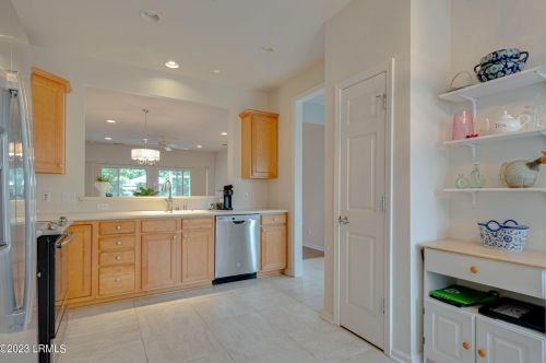 19 Beaufort Riv Rd, Bluffton SC 29909-6220 exterior