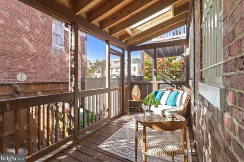 404 7 St, Washington DC 20024-2576 exterior