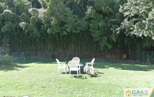 226 Prospect Ave, Green Brook NJ  08812-1418 exterior