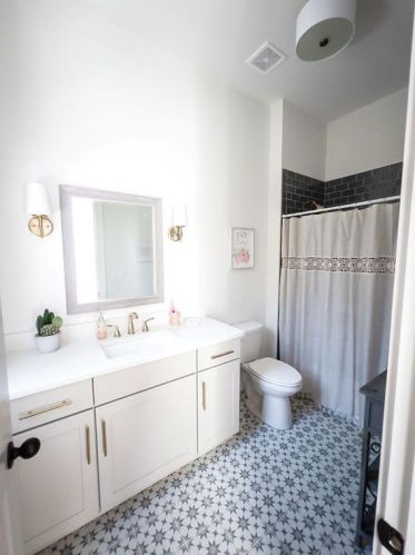 8465 Lynn Dr, Gainesville GA 30506-5884 exterior