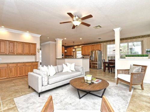 10305 Ember Gln Dr, Austin TX 78726-1388 exterior