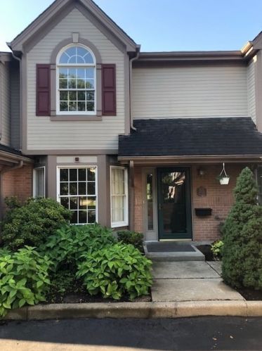 260 Eggleston Ave, Elmhurst IL  60126-3846 exterior