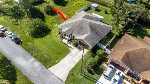 1080 Romaine Ln, Fort Pierce FL 34953-3675 exterior