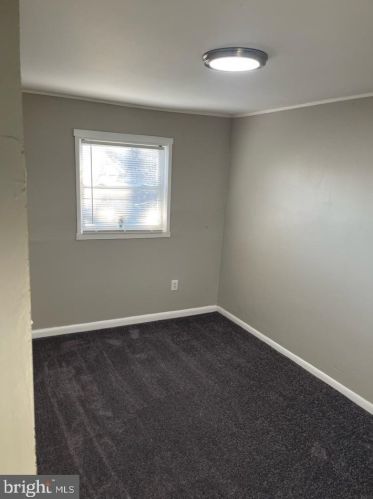 1051 Kenwood Ave, Camden NJ  08103-2732 exterior