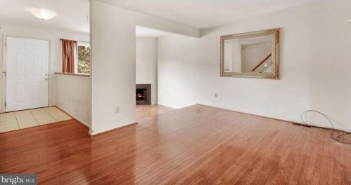 7825 Muirfield Ct, Rockville MD 20854-4078 exterior