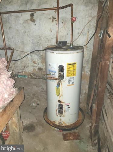 7345 Limekiln Pike, Philadelphia PA 19138-1335 exterior