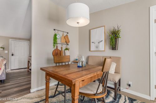 2208 Estrella Rd, Phoenix AZ 85087-8179 exterior