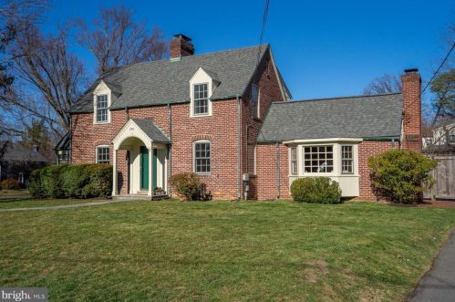 200 Williamsburg Dr, Silver Spring, MD 20901-2508