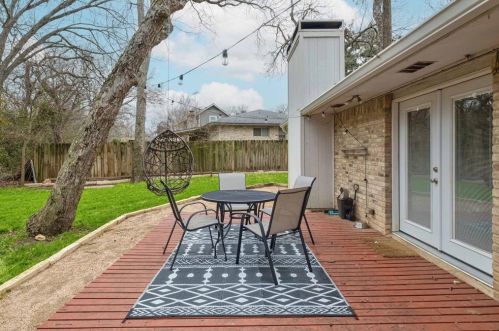 8205 Alabama Dr, Austin TX 78745-7613 exterior