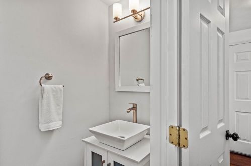 941 Margaretta Ave, Pittsburgh PA  15234-1301 exterior