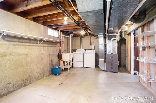 2523 Longmeadow St, Grand Rapids MI 49504-2365 exterior