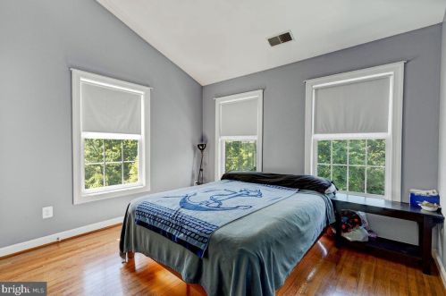 3822 Elmwood Towne Way, Alexandria VA  22303-1161 exterior