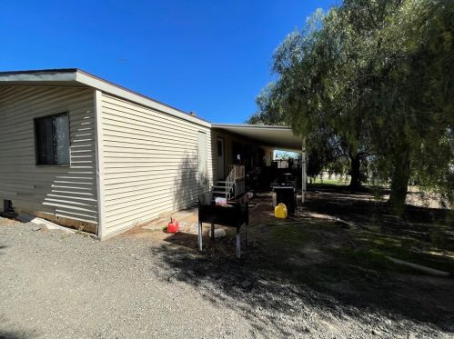 21931 Cedar St, Perris CA 92570-9289 exterior