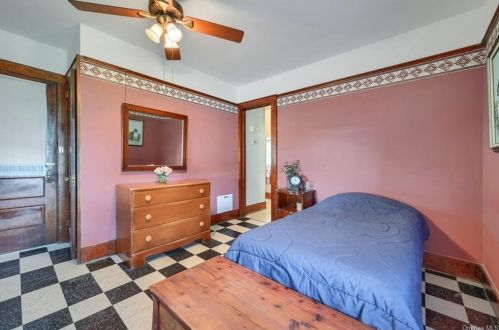 66 Mtn Ave, Middletown NY 10940-6247 exterior