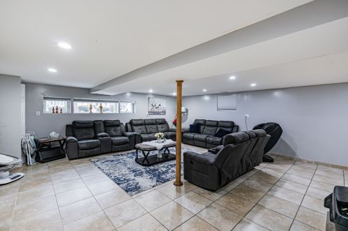 7311 Pensacola Ave, Chicago IL 60706-1156 exterior