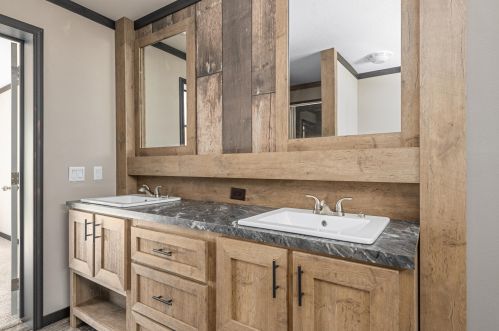 498 Arbour St, Defuniak Springs FL 32433-4897 exterior