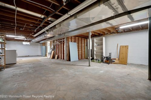 15 Glenwood Dr, Berkeley Township NJ 08721-1021 exterior