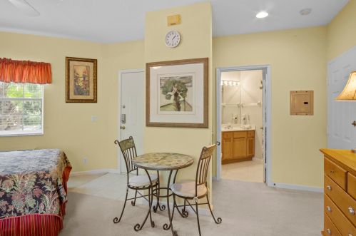 8252 Mulligan Cir, Fort Pierce FL exterior