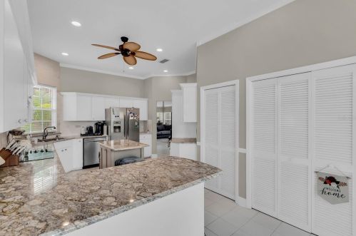 1235 Glencrest, Lake Mary FL 32746-5025 exterior