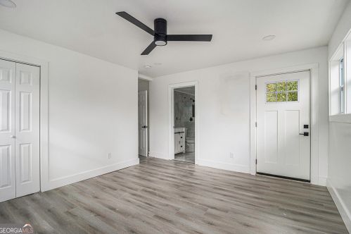 369 Adelle St, Atlanta GA  30315-6601 exterior