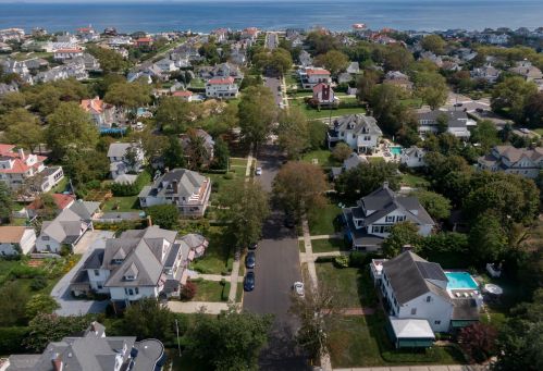 216 Cedar Ave, Red Bank NJ 07704 exterior