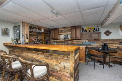 2530 G Ave, Kalamazoo MI 49004-1958 exterior