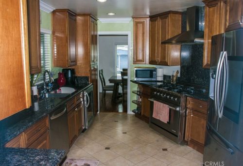 5700 Carbon Cyn Rd, Brea CA 92823-6811 exterior