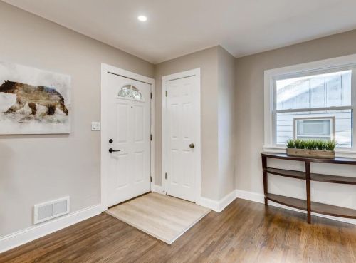 1648 Idaho Ave, Saint Paul MN  55106-1318 exterior