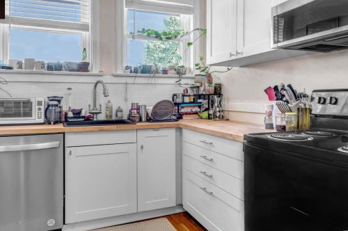 1129 Moorlands Dr, Saint Louis MO 63117-1527 exterior